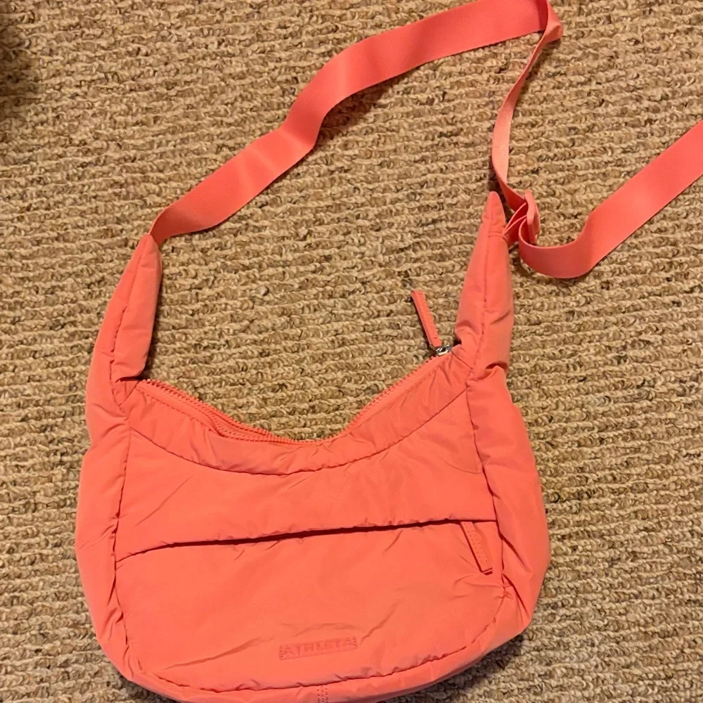 Athleta Coral Shoulder Bag - Picture 1 of 3